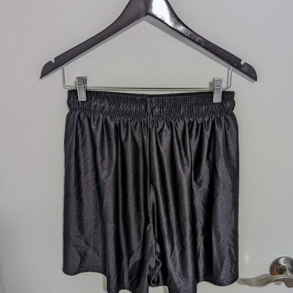 Womens Large Soccer Shorts - Picture 2 of 3
